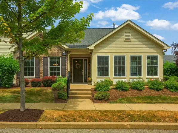 2032 Clerkenwell Ln, Cranberry Township, PA 16066