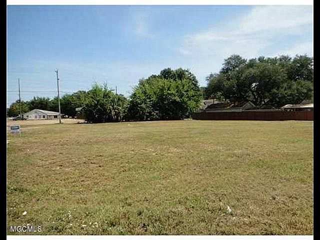 1st image of 2130 23rd Ave