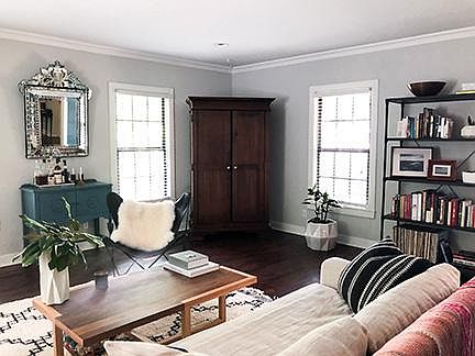 3rd image of 2839 Burlington Blvd