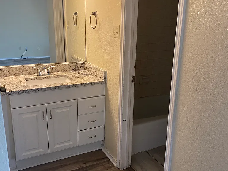 7464 Queensbury Cir #7464 — Photo 8