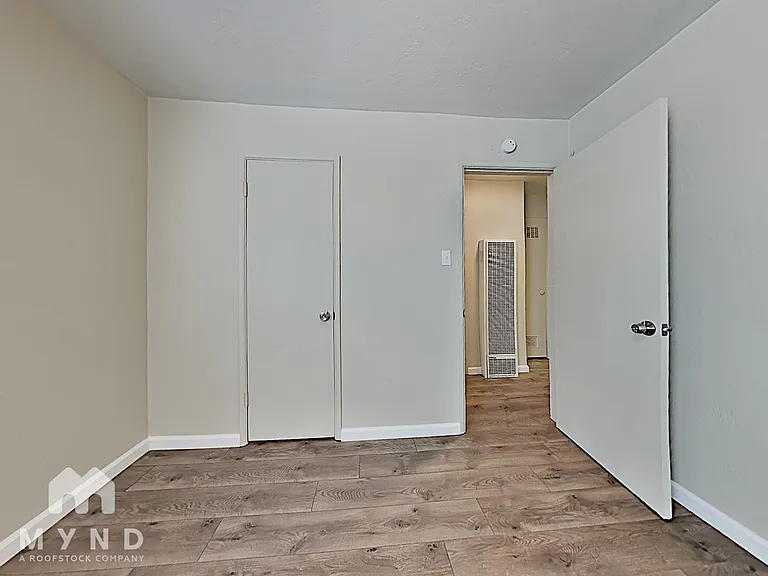 466 Capitol Hill Ave #1 — Photo 8