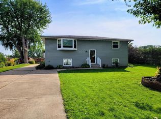 619 3rd St NW, Forest Lake, MN 55025