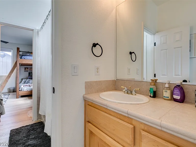 7210 Shallowford Ave — Photo 40