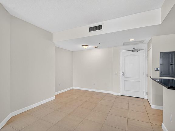 5th image of 410 Evernia Street #630