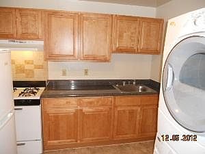 4th image of 8 Shipley Ave