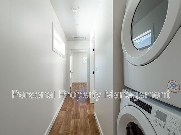 4th image of 7919 NE 32nd St Unit B