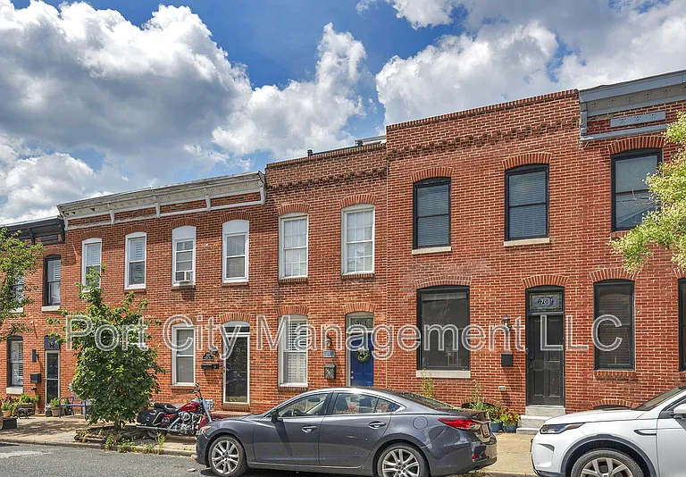 710 S East Ave — Photo 3