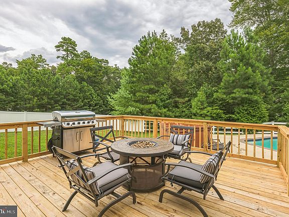 5th image of 23024 Thornbury Dr