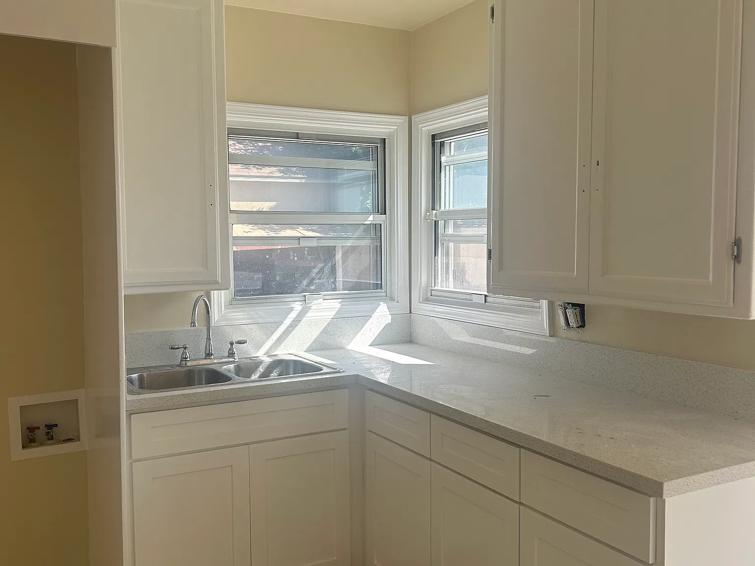 2 bed, 900 sqft, $2,695 — Photo 4