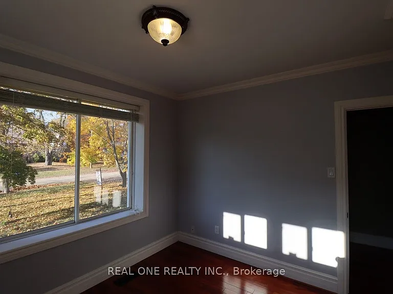 130 Mayfield Dr — Photo 14