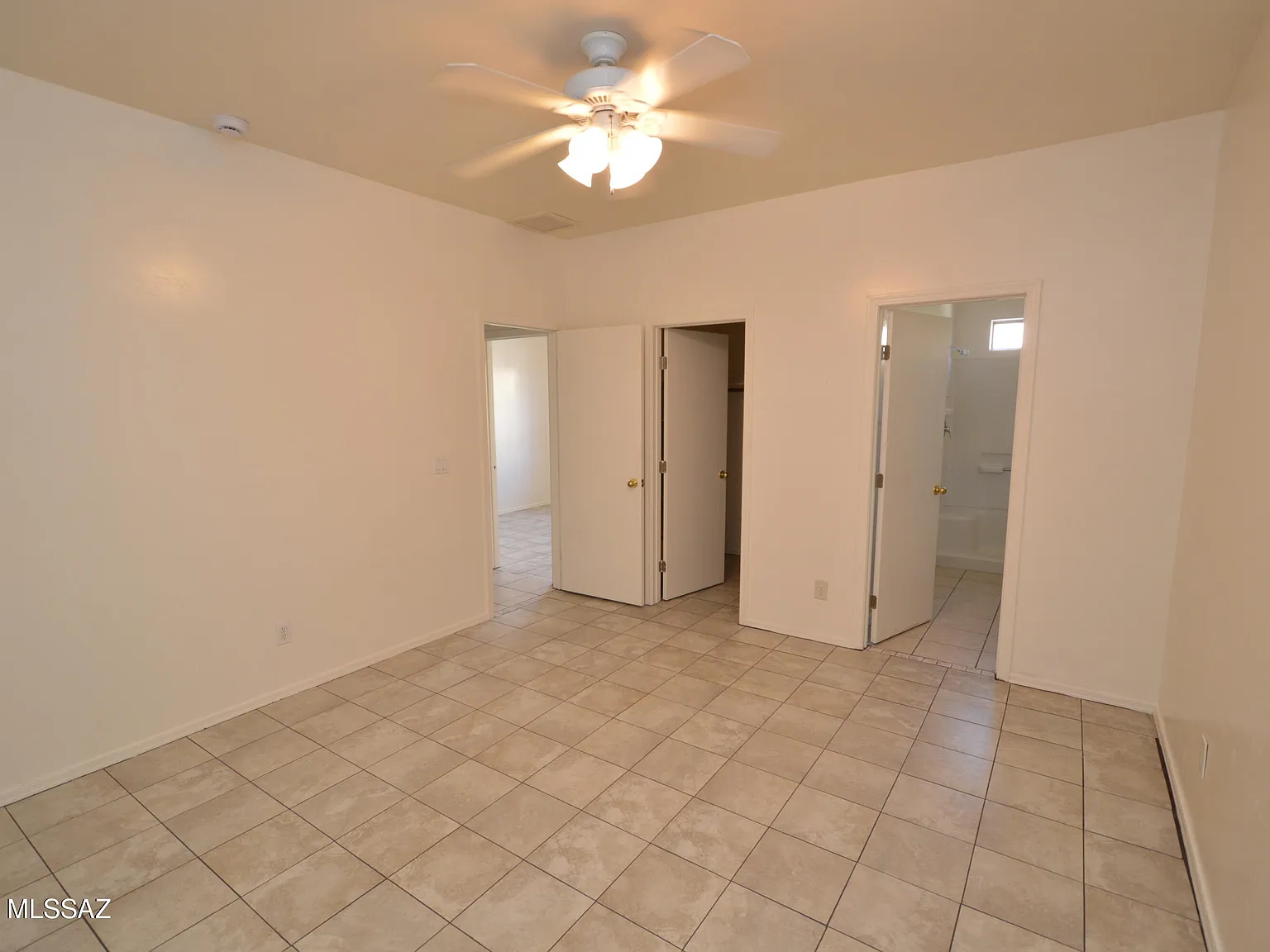 2 bed, 2.0 bath, 966 sqft, $1,400 — Photo 4