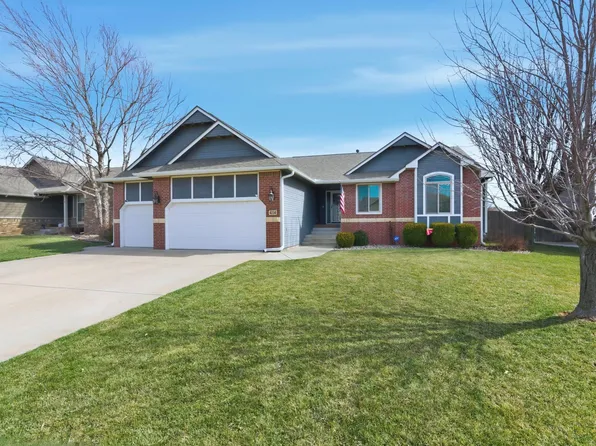 4114 N Parkdale Cir, Maize, KS 67101