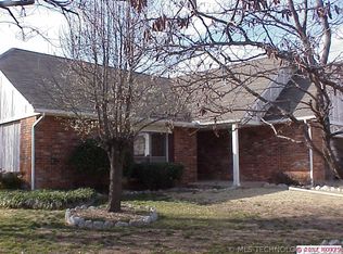 4912 S Redbud Ave, Broken Arrow, OK 74011