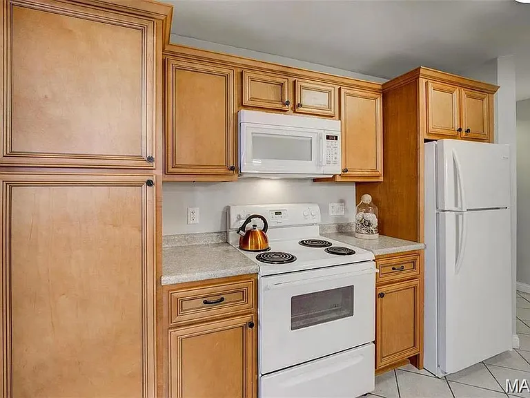 4256 Maryland Ave #LLE — Photo 11