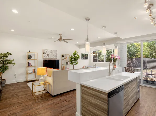 604 N Bluff Dr Unit 148, Austin, TX 78745