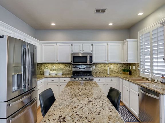 2nd image of 3469 Quadrel St