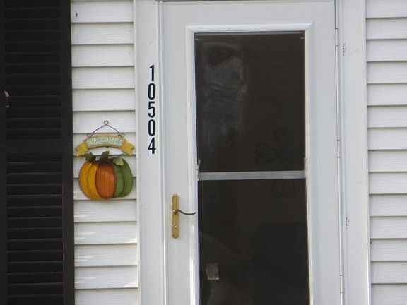 4th image of 10504 S 33rd St