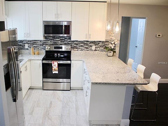 3rd image of 10361 Marco Polo Dr