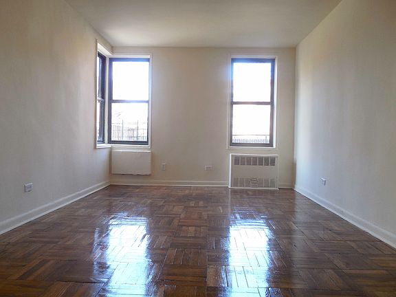 4th image of 8930 164th St APT 2B
