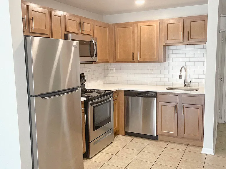 Fox Run Apartments — Photo 47