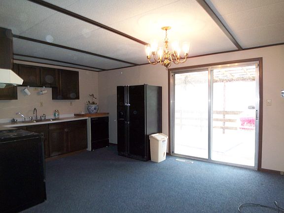 3rd image of 581 Beaver Creek Cv