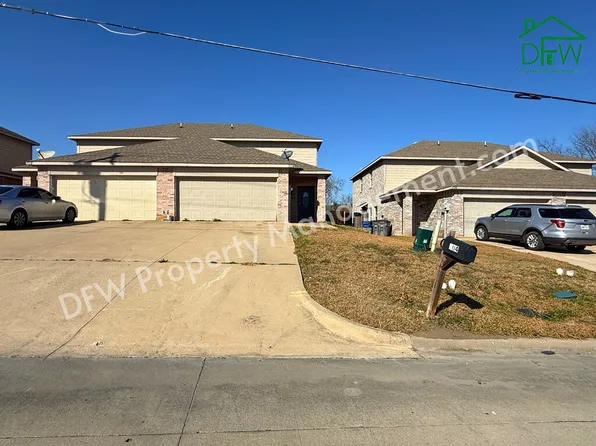 704 E College St, Princeton, TX 75407