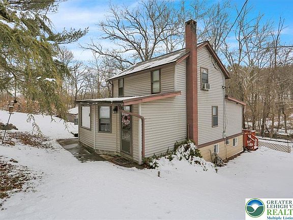 2nd image of 1825 Moselem Springs Rd