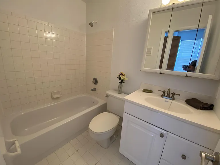895 Crystal Lake Dr #103 — Photo 17