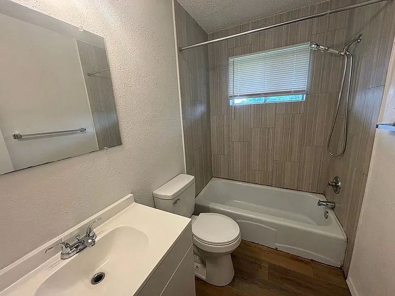 514 W K St #1-12 — Photo 14