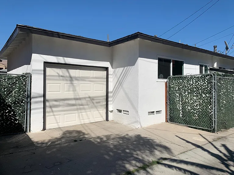 2300 E 15th St #C — Photo 12