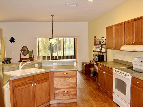 4th image of 4421 Strathmore Dr