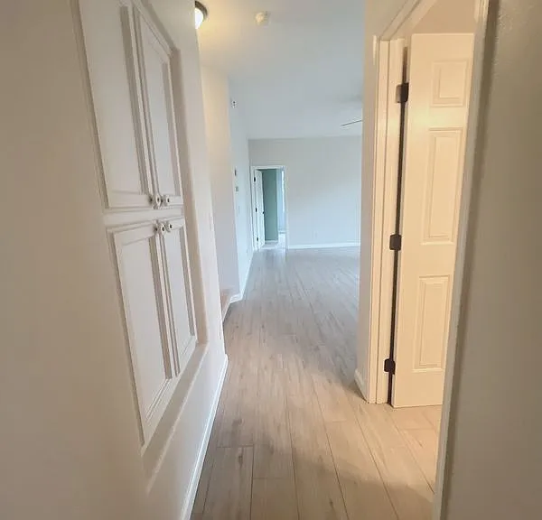 4011 Harlington Cir — Photo 32