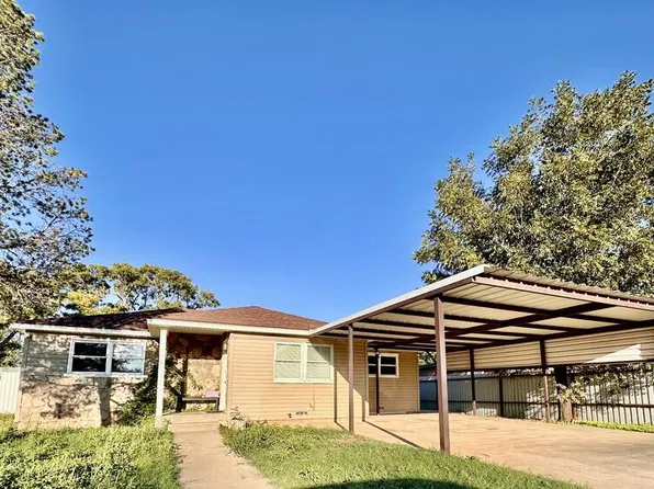 811 NW 8th St, Seminole, TX 79360