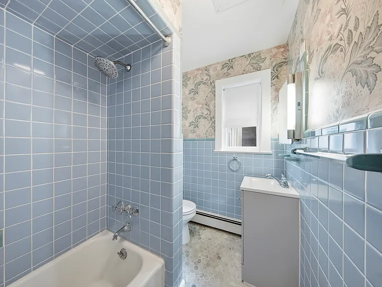 34 Main St #4 — Photo 16