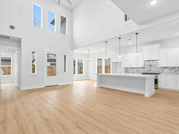 11626 Flintlock Rd, La Porte, TX 77571