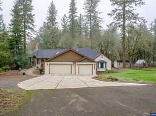 37155 Deadwood Dr, Lebanon, OR 97355