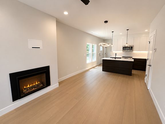3rd image of 12 Chicora Ave #B