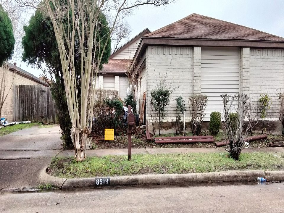 1st image of 8519 Dawnridge Dr