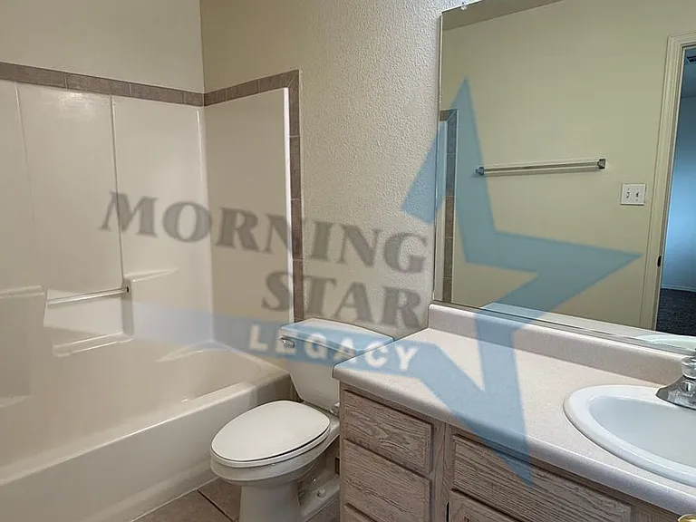 450 Ithaca Ct — Photo 17