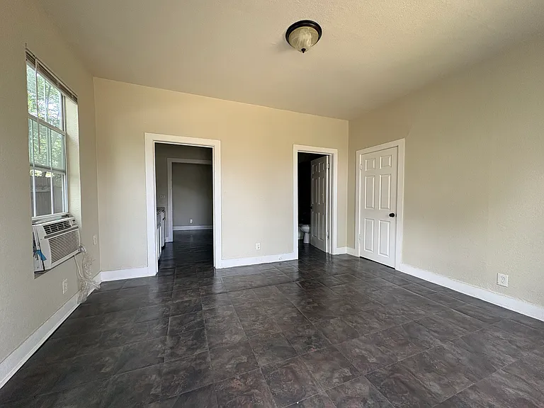116 Cornell Ave #202 — Photo 2
