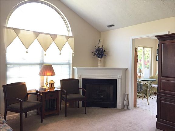 3rd image of 7653 Briarstone Dr