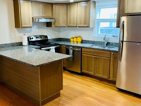 Kitchen with granite counter, stainless appliances