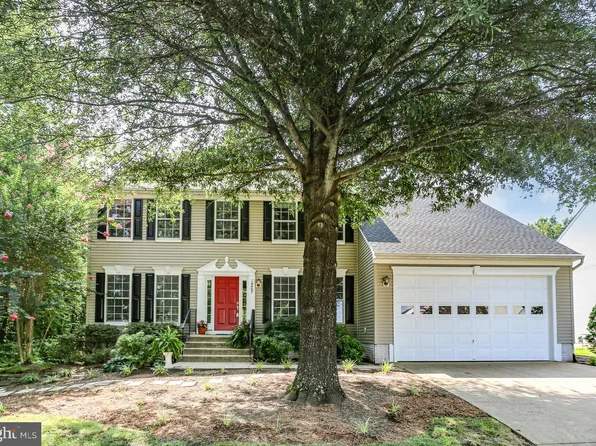 10407 Napoleon St, Fredericksburg, VA 22408