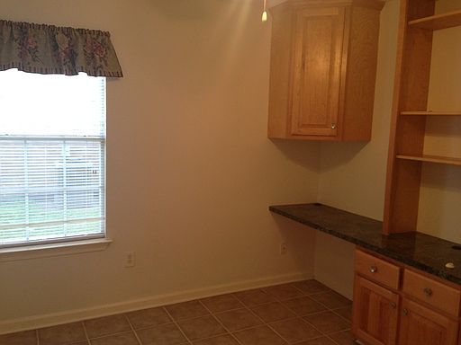 5th image of 1739 Beaver Trail Dr