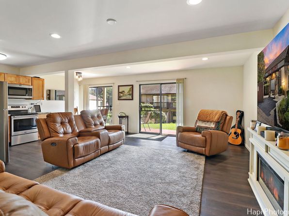 55 Vail Colony APT 1, Fox Lake, IL 60020