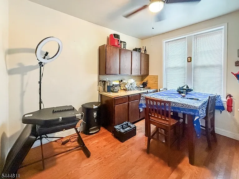 245 Lakeview Ave #7 — Photo 7