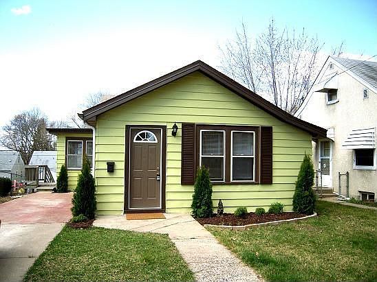 1st image of 3530 Buchanan St NE