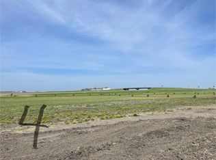 4 County Line, Grandin, ND 58038