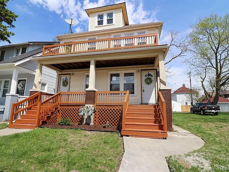 1312 Alter Rd — Photo 4