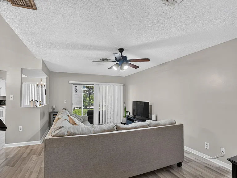 5314 Sapphire Valley — Photo 4